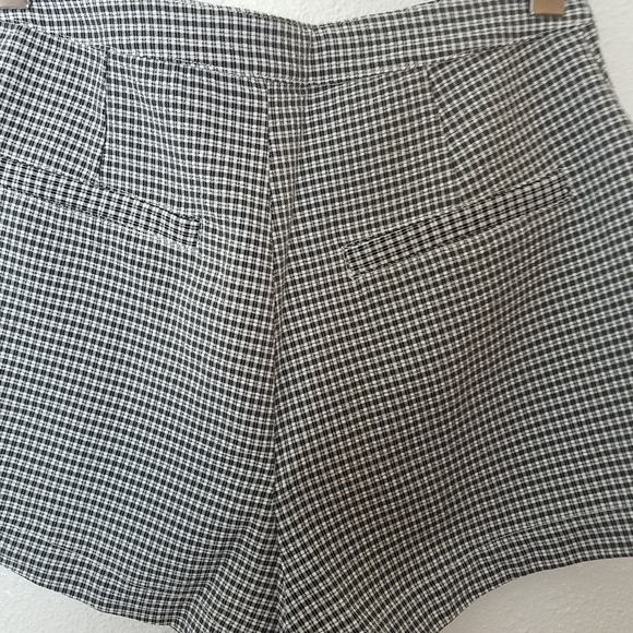 5/$30 HIGH WAISTED SHORTS w/BUTTON DOWN FRONT - Picture 4 of 8